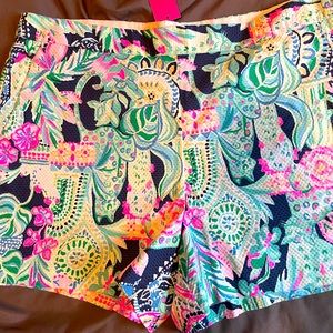 Lilly Pulitzer Malie Shorts 16
